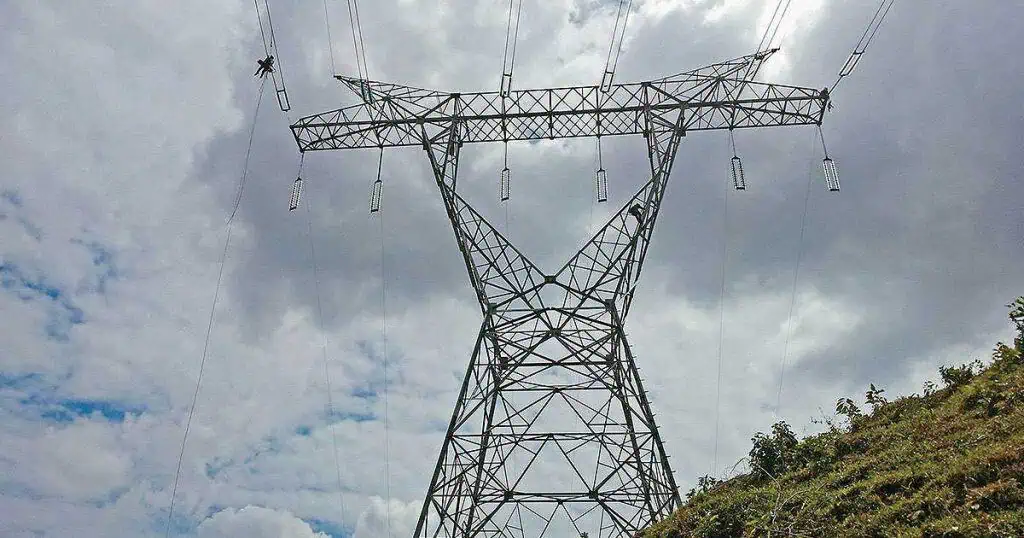 Expiden nuevas exigencias para controlar mercado energético en Colombia Demanda de energía en Colombia se recuperó con apertura de sectores económicos