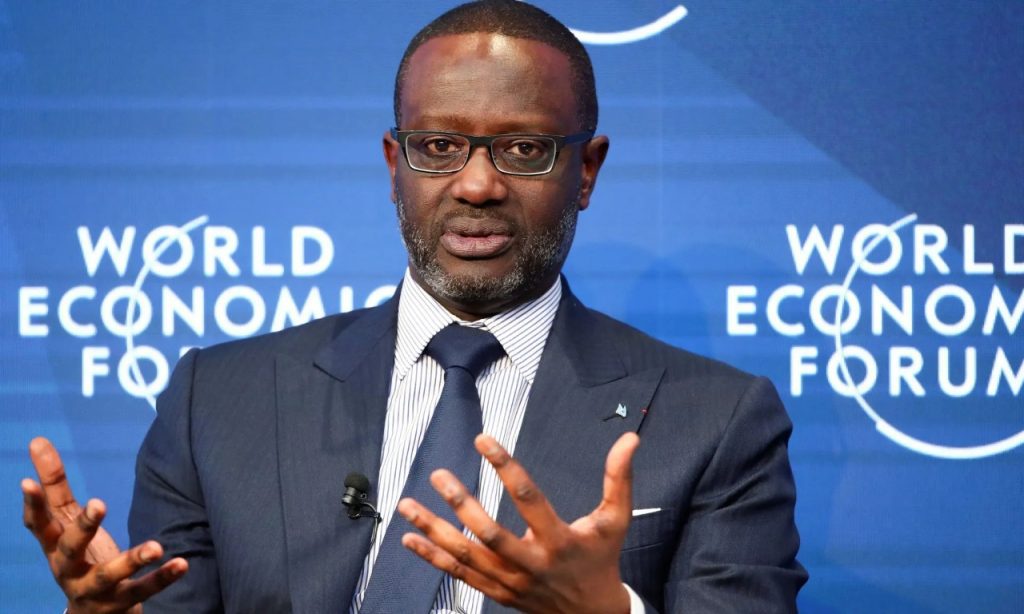 Renuncia Tidjane Thiam, director del Credit Suisse tras escándalo de espionaje