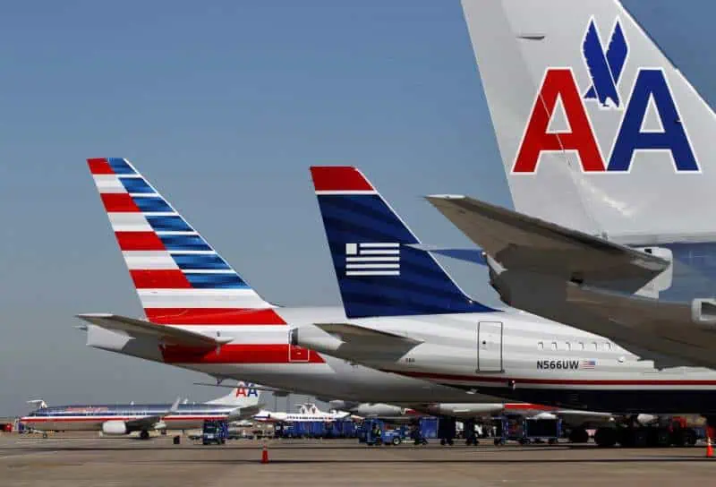 EE. UU. estudia nuevas ayudas para las aerolíneas Demócratas en el Congreso estudian plan de ayuda para las aerolíneas en Estados Unidos.