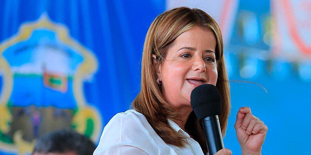 Elsa Noguera, gobernadora con mayor aprobación, según encuesta Invamer