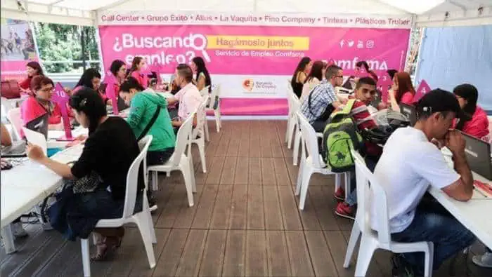Banco de la República proyecta desempleo de hasta 17 % en Colombia Banco de la República proyecta desempleo de hasta 17 % en Colombia