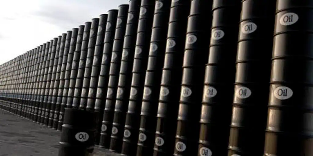 Premercado | Precios del petróleo llegan a US$65 por barril Opep recortó producción de petróleo en 6,3 millones de barriles por día en mayo; mantiene proyección de demanda