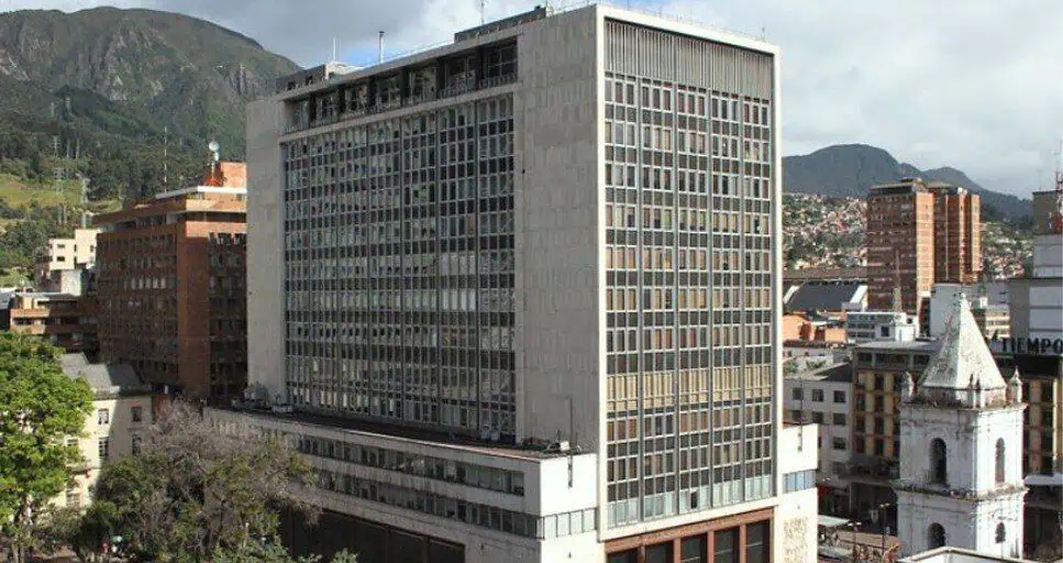 Banco de la República vendió US$1.351 millones en mercado cambiario de Colombia Utilidades del Banco de la República llegaron a $7,3 billones en julio; ya superan el total de 2019