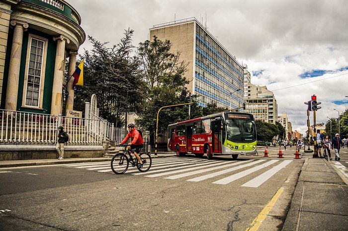 En Bogotá, estacionamiento en vía será operado por el Distrito