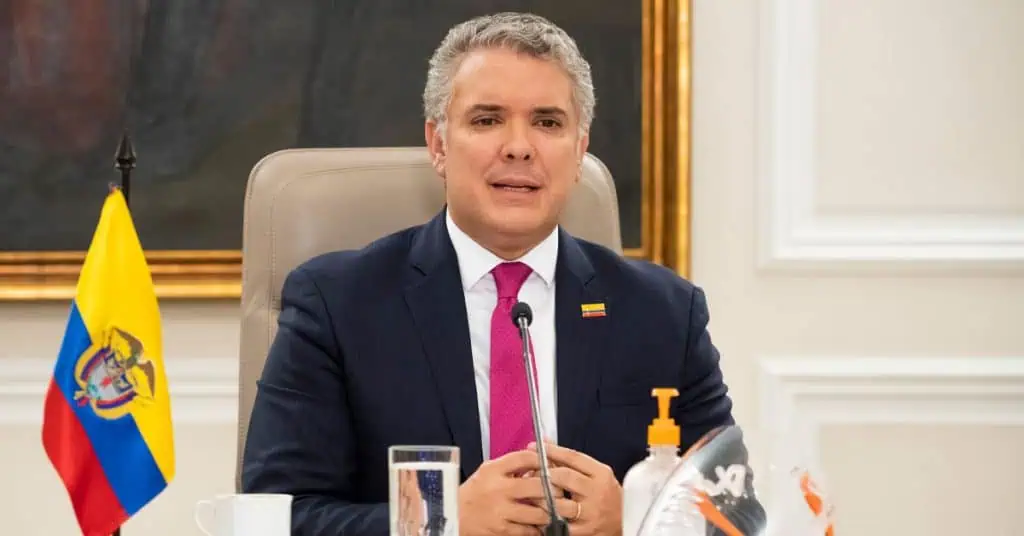 Presidente de Colombia es negativo para Covid-19 tras contagio de alto funcionario del gobierno Aislamiento en Colombia irá hasta el 30 de agosto por coronavirus