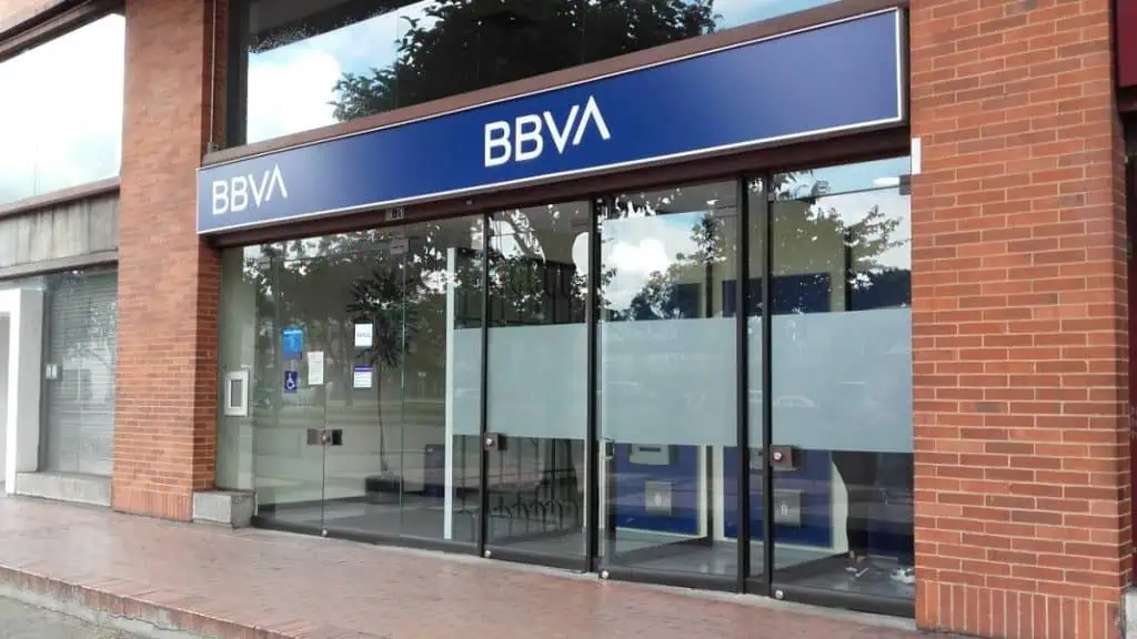 Utilidades de BBVA Colombia disminuyeron 36,4 % en 2020 en comparación con 2019 Bbva Colombia entregará subsidio adicional para compra de vivienda No VIS