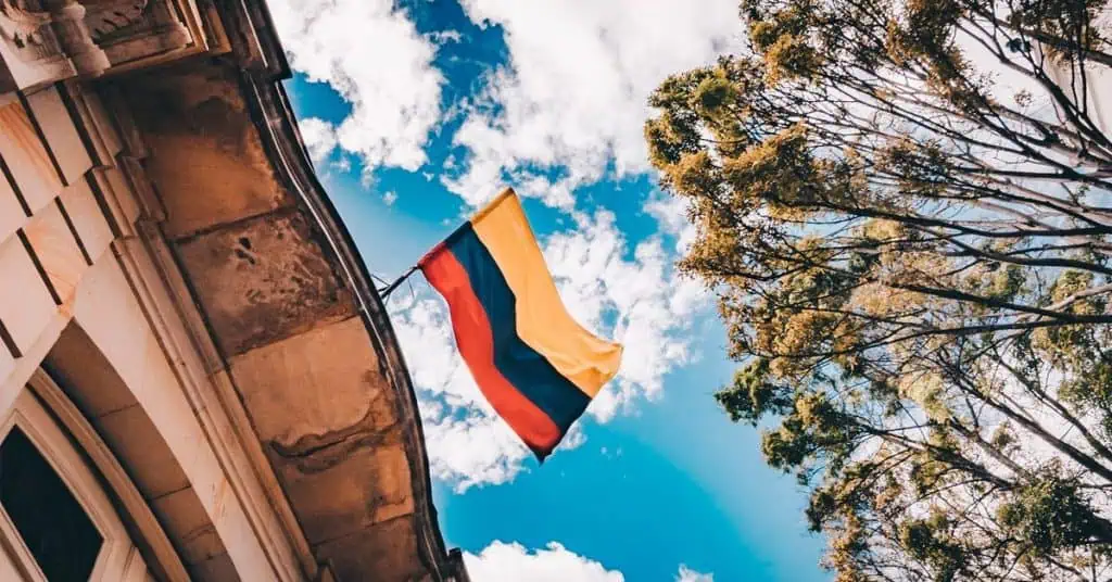 ¿Qué debe hacer Colombia para recuperar su grado de inversión? Encuesta Fedesarrollo: Mejor expectativa de PIB en Colombia para 2020; empeora la de 2021