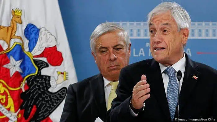 Renuncia ministro de Salud de Chile en medio de polémica por datos de coronavirus Ministro de Salud Chile (Deutsche Welle)