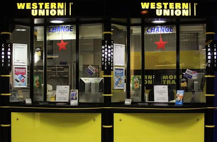 Western Union lanzó oferta para adquirir a su competidor MoneyGram Western Union lanzó oferta para adquirir a su competidor MoneyGram