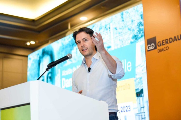 Alcalde de Medellín aplaza presentación de proyecto para cambios en objeto social de EPM
