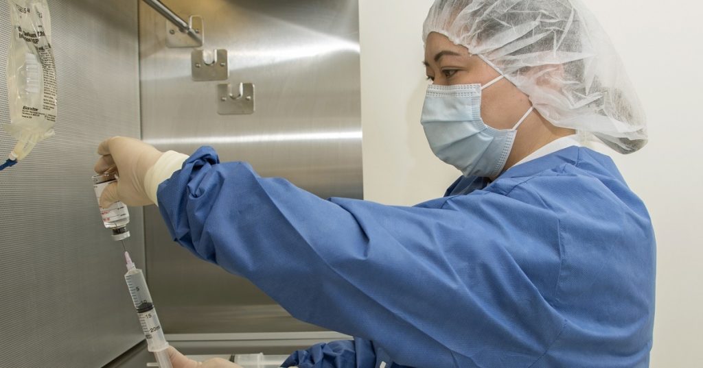Army hospital lends research expertise to global pandemic effort