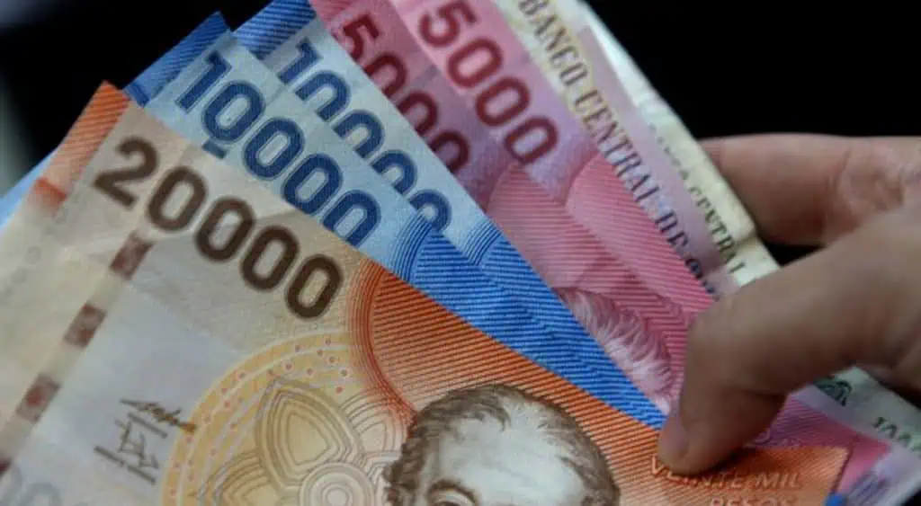 Chile aprobó primer debate para retiro de fondos de pensiones Más de tres millones de solicitudes de retiro en fondos de pensiones en Chile tras nueva ley; Banco Central actúa