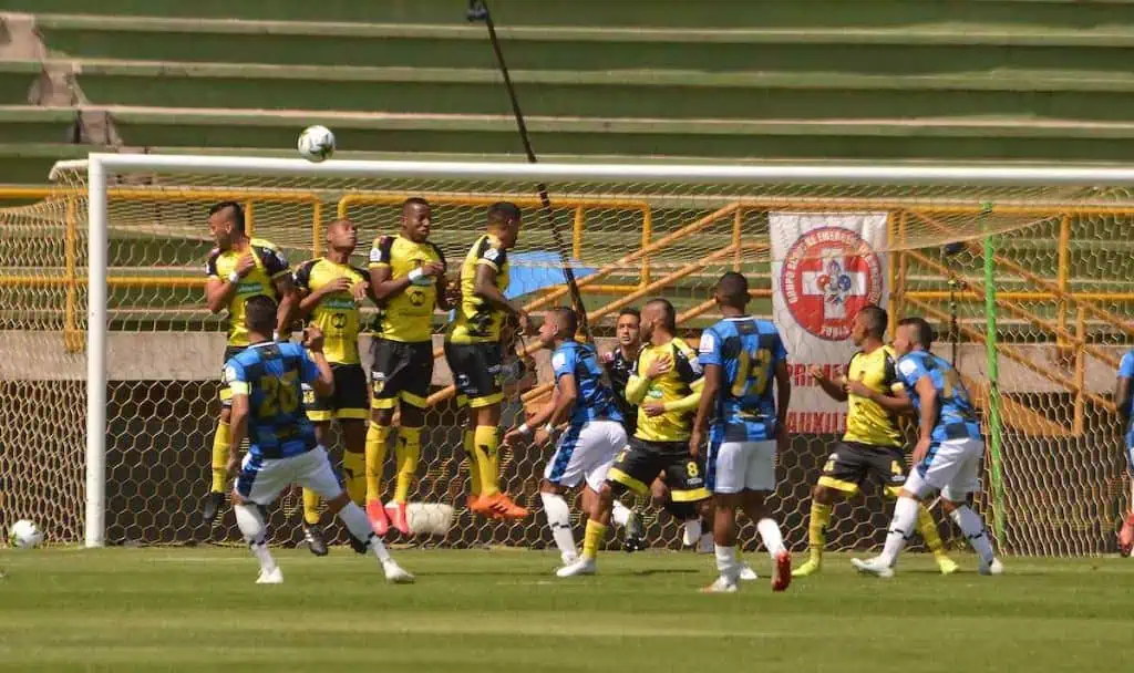 Dimayor revoluciona el fútbol colombiano: ¿Adiós a los cuadrangulares y a torneo con 20 equipos? Dimayor revoluciona el fútbol colombiano: ¿Adiós a los cuadrangulares y a torneo con 20 equipos?