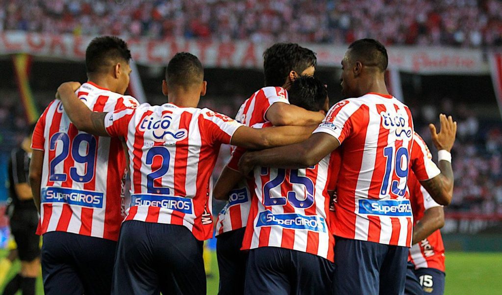 Supergiros confirma su patrocinio en las camisetas de Junior y América hasta 2021