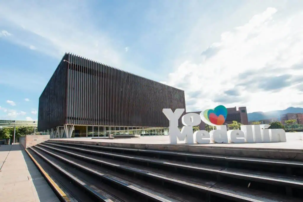 Medellín será epicentro del emprendimiento en América Latina con Conexión: Entrepreneur Summit Plaza Mayor Medellín