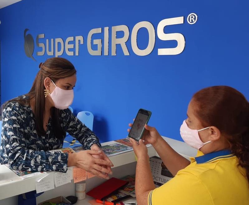 Supergiros lanza campaña en el día para luchar contra el cáncer de mama