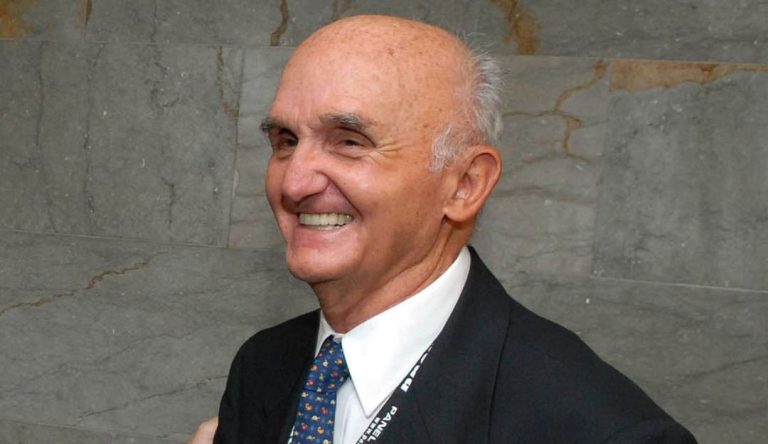 Falleció Guillermo Valencia, fundador de Inexmoda Falleció Guillermo Valencia, fundador de Inexmoda