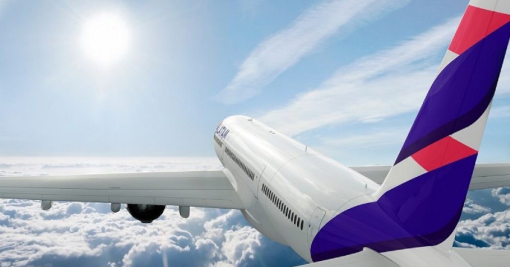 Latam Airlines busca expansión en Colombia al tiempo que se reestructura