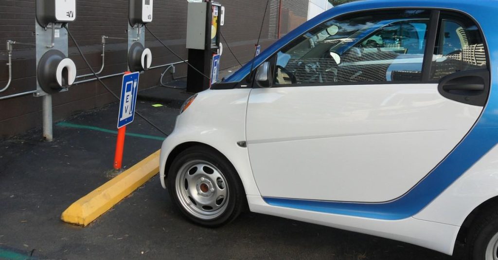 La batería de auto eléctrico que carga en cinco minutos está cada día más cerca