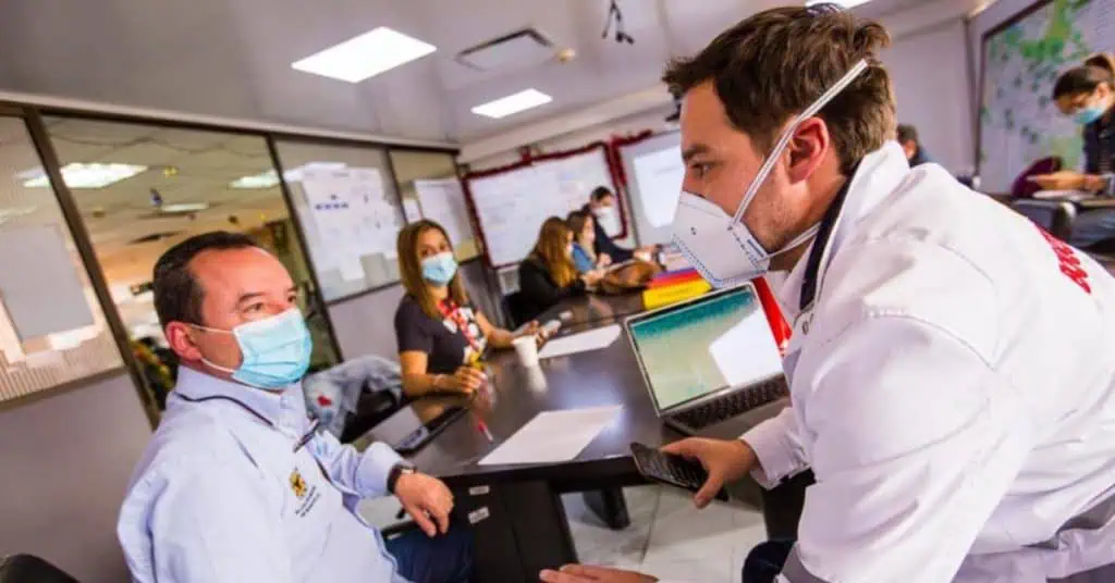 Bogotá inicia el viernes la ley seca; pico y cédula será todo enero Si Bogotá supera 85 % en ocupación de UCIs se evaluarán medidas de emergencia por Covid-19