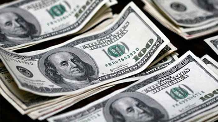 Con avance en anuncios de vacunas, dólar opera estable en Colombia 