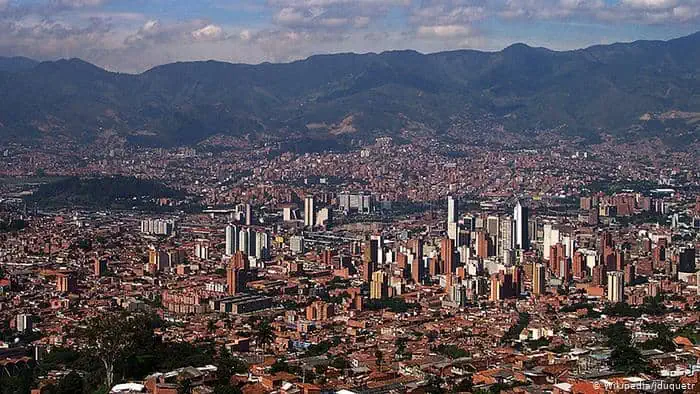 Ministerio de Hacienda autoriza a Medellín a realizar manejo de deuda Foto de la ciudad de Medellín