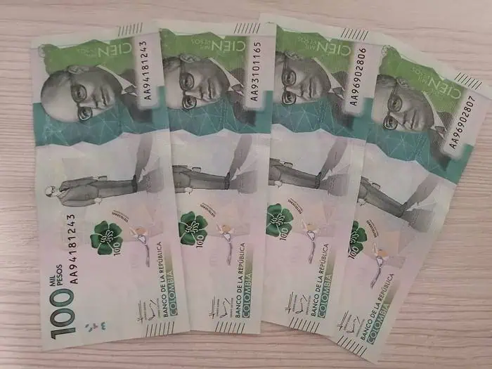 Bono que dan cajas de compensación a trabajadores y ayuda para la ropa de diciembre de sus hijos Subsidio de fallecimiento que otorgan las cajas de compensación