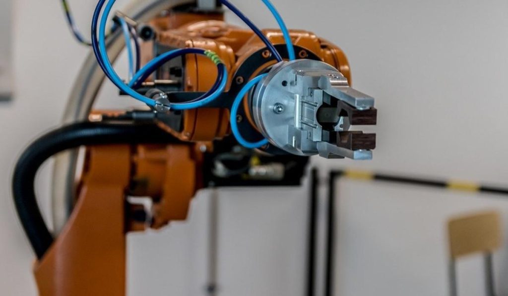 Automatización en EE.UU. impactaría negativamente empleo y salarios en Colombia y Brasil
