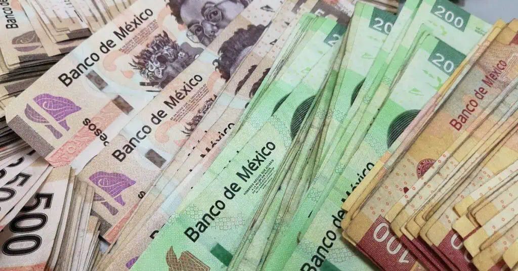 Banxico estima crecimiento del PIB de México en 4,8 % en 2021 Banxico estima crecimiento del PIB de México en 4,8 % en 2021