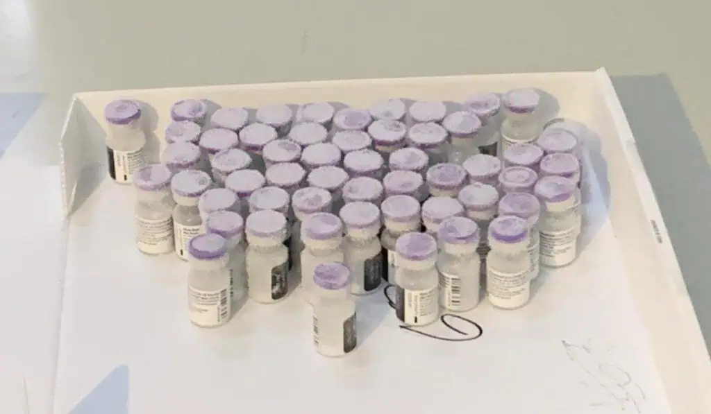 Colombia recibió nuevo lote de Pfizer a través de donación de España Colombia recibió nuevo lote de Pfizer a través de donación de España