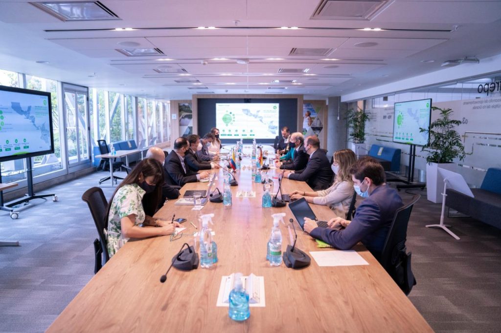España explora nuevos puntos de cooperación económica con EPM y Medellín