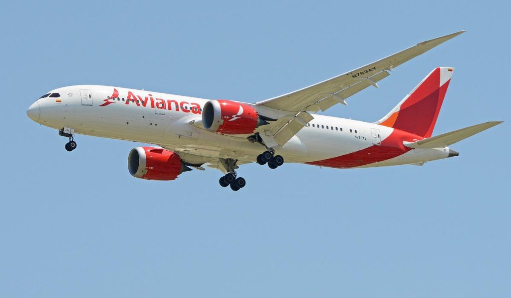 Avianca 'pide pista' para salir de Capítulo 11; acciones serán reducidas a cero