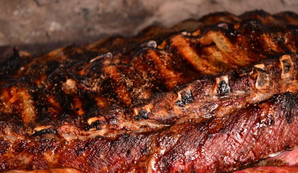¿Cuánta carne se puede comprar con un salario medio en Argentina?