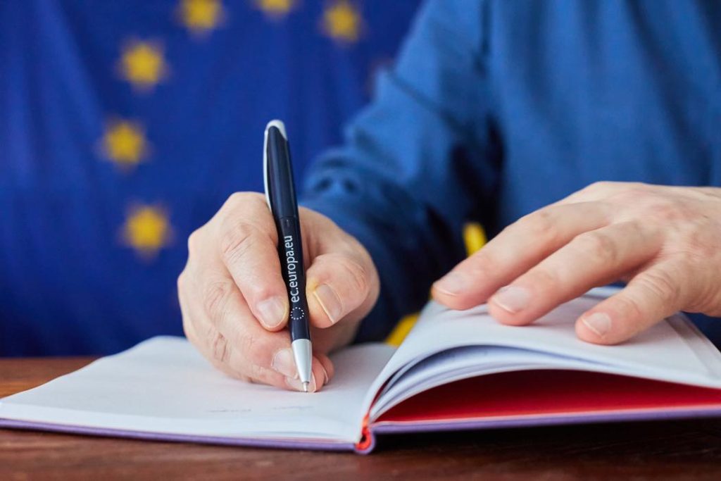 Comisión Europea avala 226 proyectos para crear más puestos de trabajo