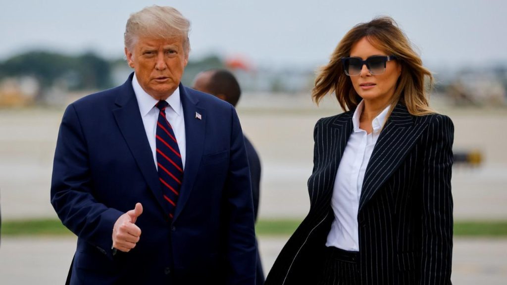 Donald y Melania Trump se habrían vacunado en secreto contra Covid-19