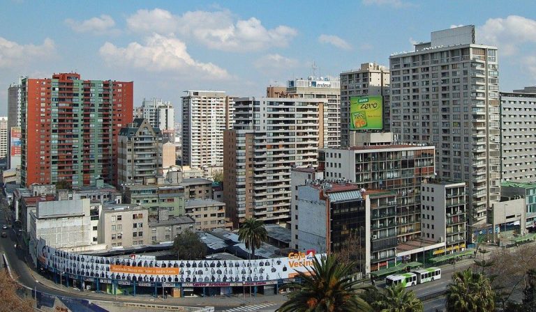 Chile cerró 2020 con superávit en cuenta corriente y más exportaciones de cobre