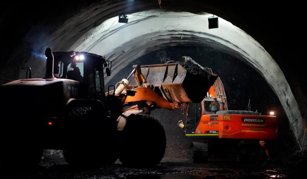 Construcciones El Cóndor se adjudica licitación para obras en Túnel del Toyo