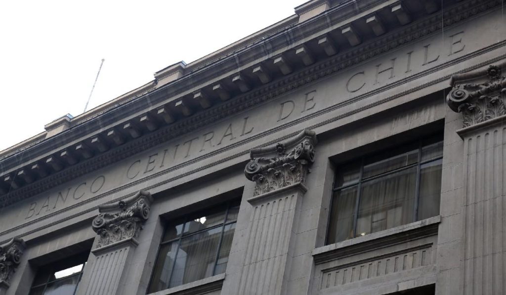 Banco Central de Chile mantiene tasa de interés en 0,50 %