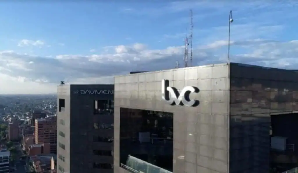 Bolsa de Colombia se sobrepuso a los aranceles de Trump y cerró la jornada en terreno positivo Bolsa de Valores de Colombia bvc