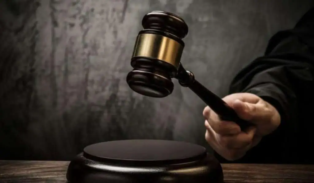 martillo-juez-justicia-ArchivoValora Excandidato presidencial Santiago Botero, demandado en EE. UU. por negocio de FinSocial: reclaman más de US$150 millones