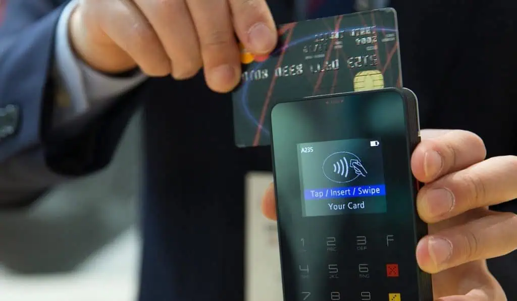 Compras con tarjetas de crédito en Colombia requerirán clave dinámica a partir de 2022 Cuotas de manejo y avances con tarjeta de crédito en 2023