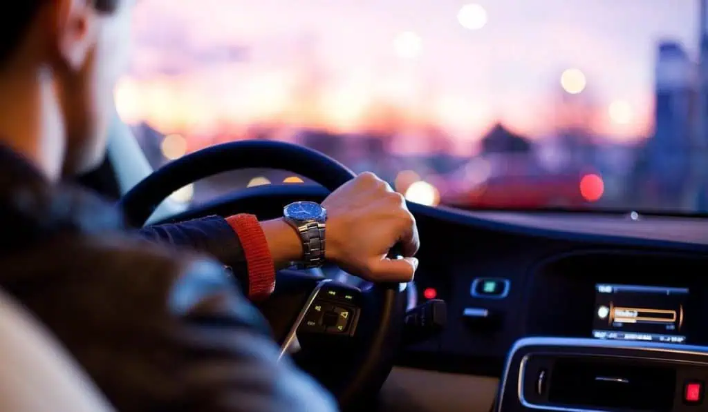 Consejos para elegir el taller mecánico ideal: La preocupación de los colombianos al llevar su carro a revisión Copiloto cerrará el año con una billetera digital de movilidad con más de 1.500 comercios en el país