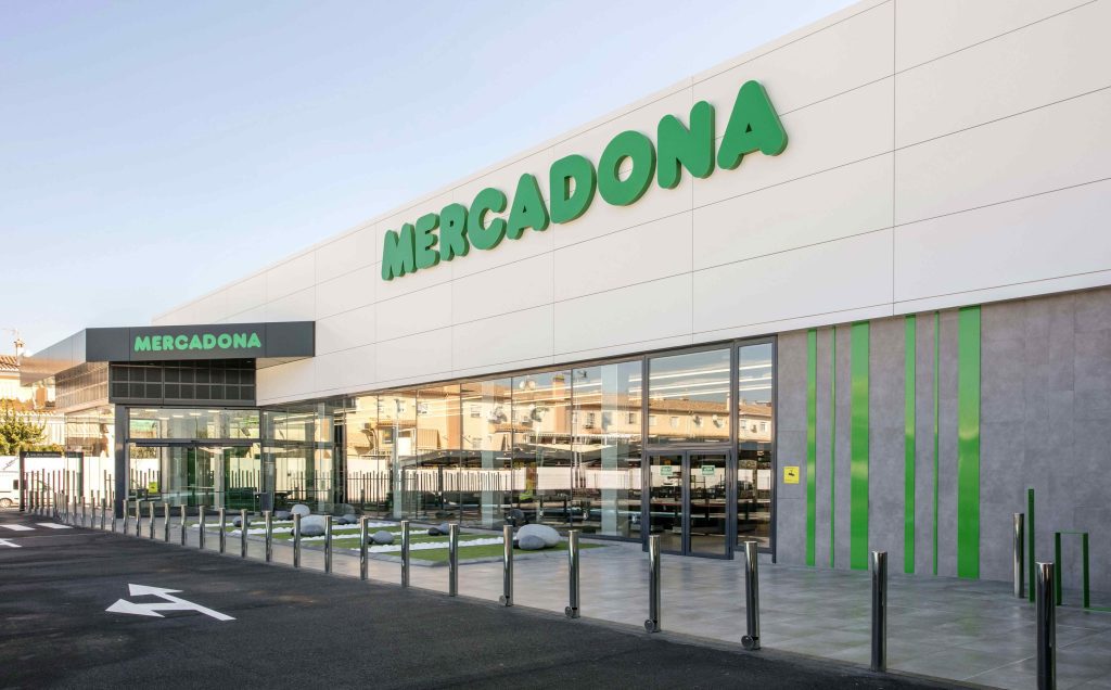 Mercadona se consolida como la firma que más factura en España