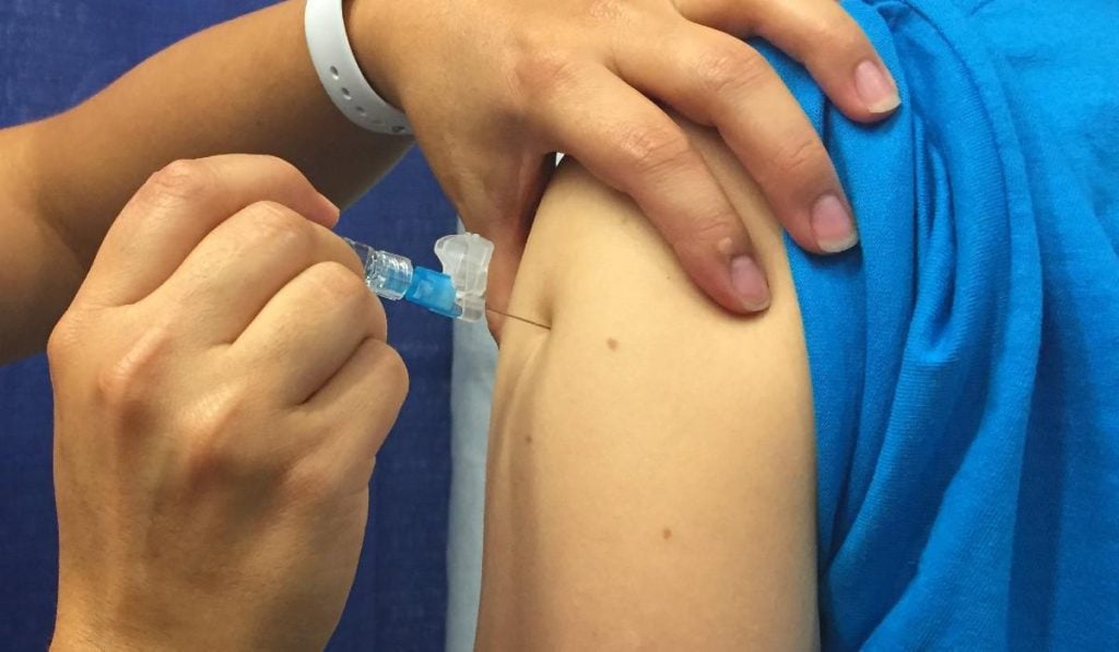 Beneficios de vacuna Janssen superan riesgos: asesores médicos EE. UU.