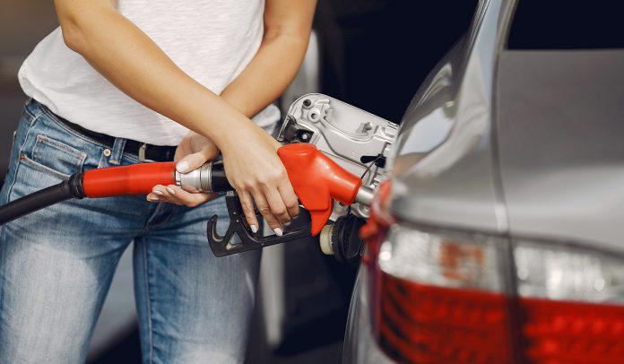 Precio de la gasolina en Colombia podría no subir en agosto, ¿por qué?