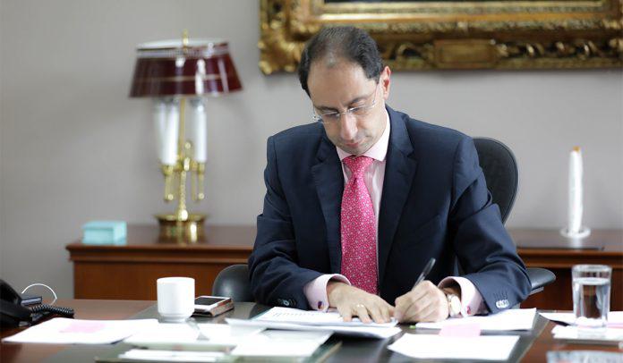 Ministro Haciendo José Manuel Restrepo MinHacienda de Colombia, optimista para próximo encuentro con Comité de Regla Fiscal