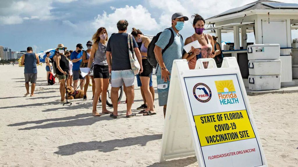 Turismo de vacunas desde Latinoamérica se dispara a destinos como Florida y Nueva York