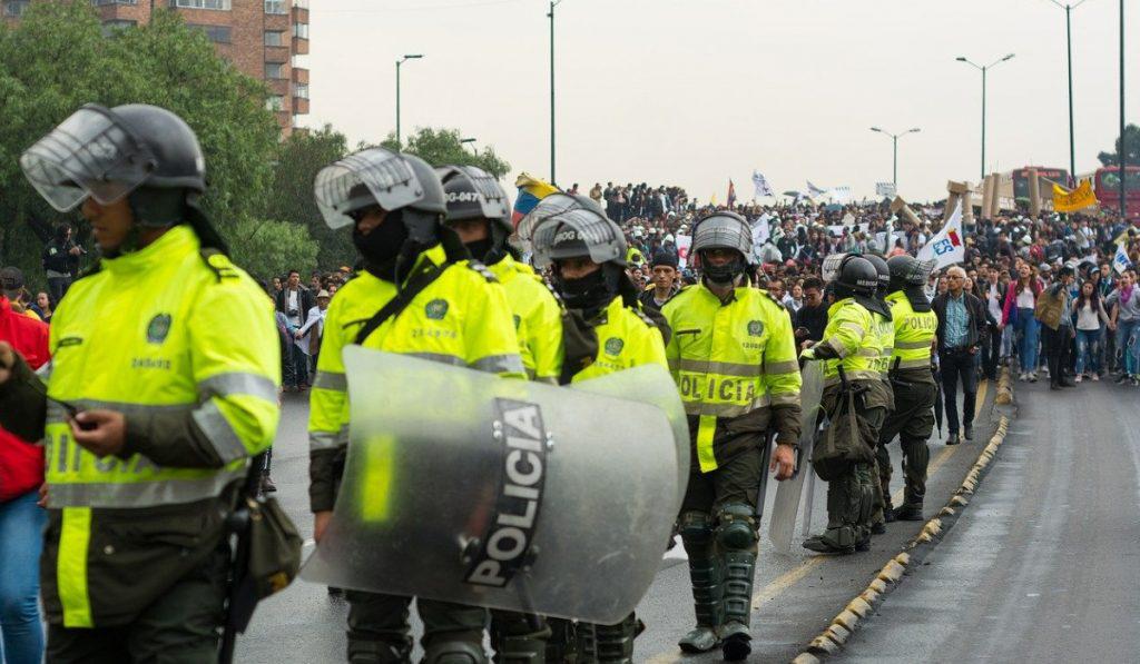 Los jóvenes en Colombia aprueban el paro, pero rechazan el vandalismo