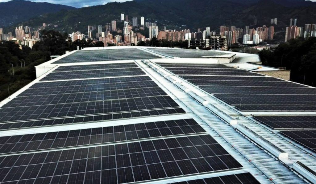 Con subasta de renovables, Colombia espera acelerar la reactivación económica