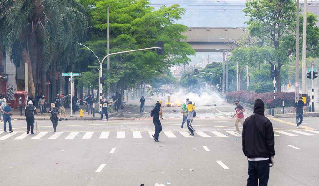 Bloqueos en Colombia han afectado a 1,3 millones de trabajadores de la construcción